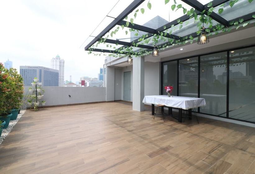 Hotel Flamenco Urban Living