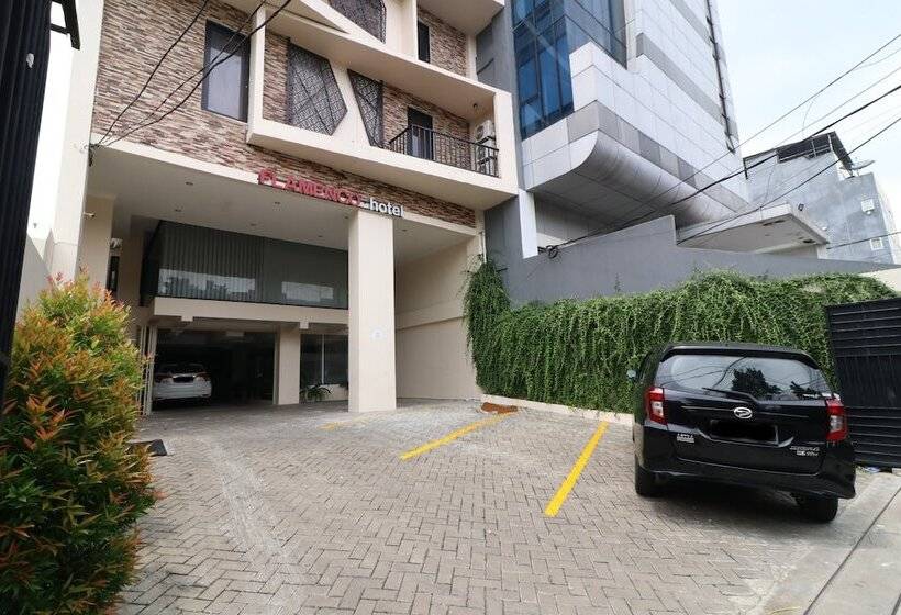 Hotel Flamenco Urban Living