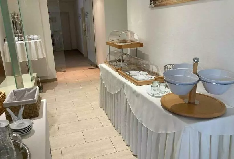 Hotelli Gästehaus An Der Oase