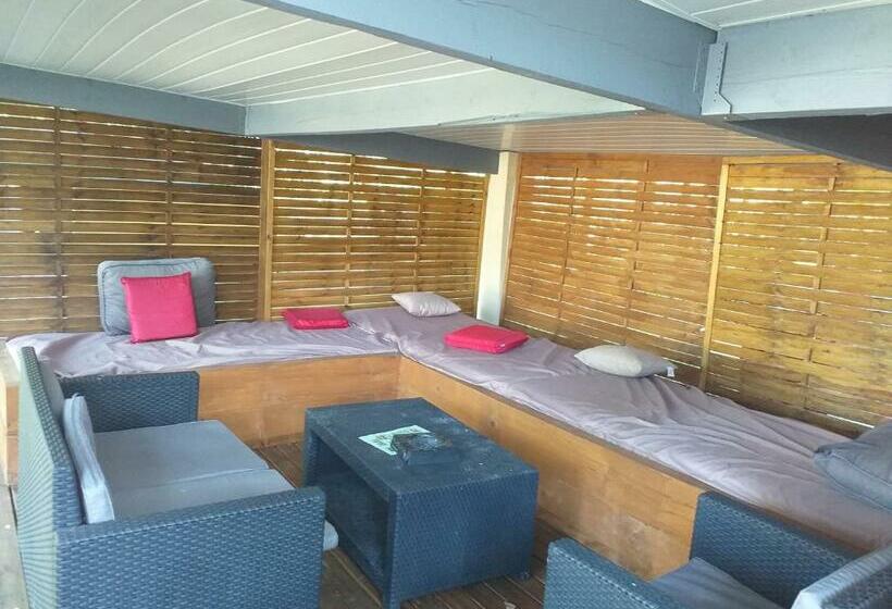 膳宿费 Au Petit Coin De Paradis