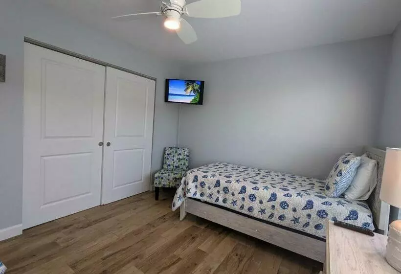 Sea Club Condo #32