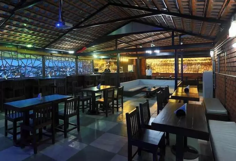 Hotel Abhimaani Vasathi, Rajajinagar