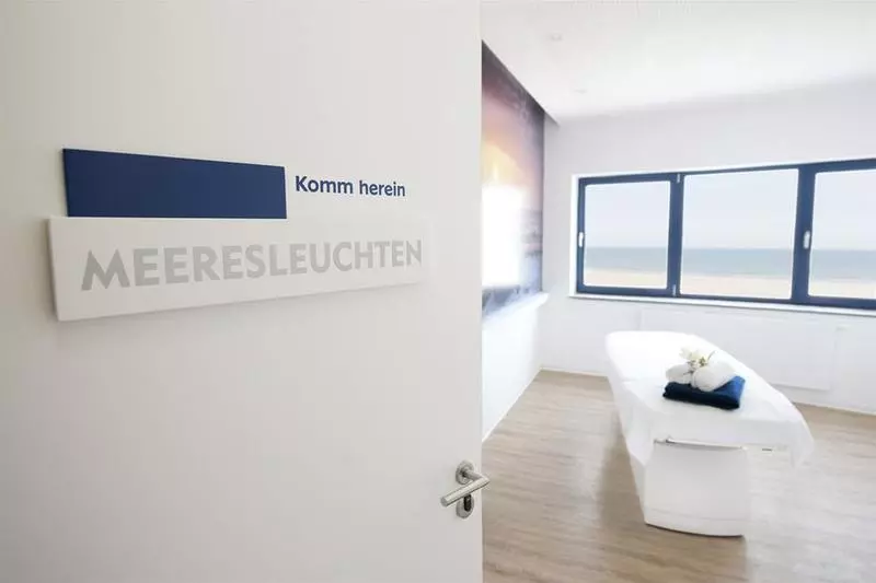 酒店 Aja Warnemunde