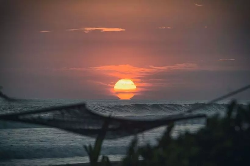 Отель Clandestino Beach