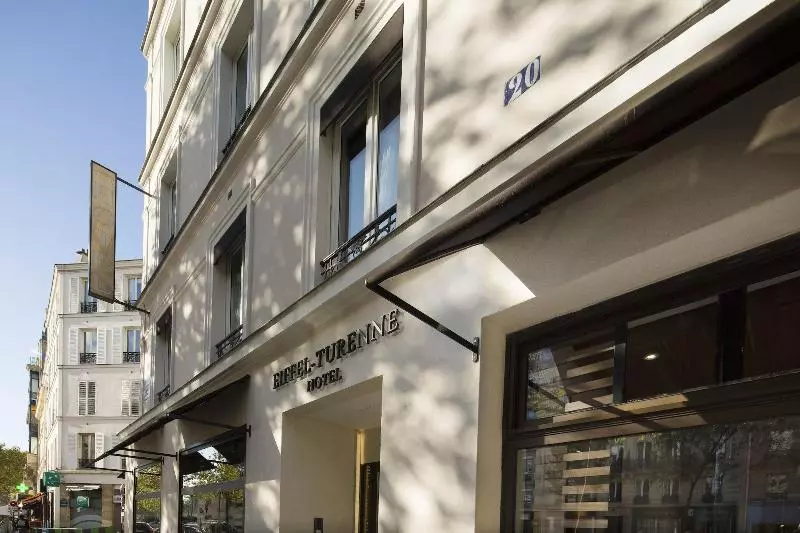 ホテル Eiffel Turenne