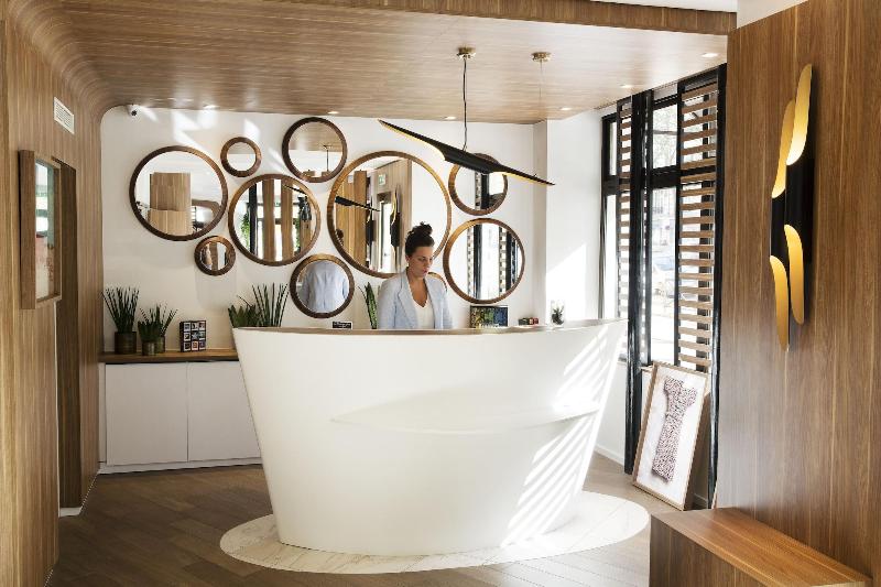 هتل Eiffel Turenne