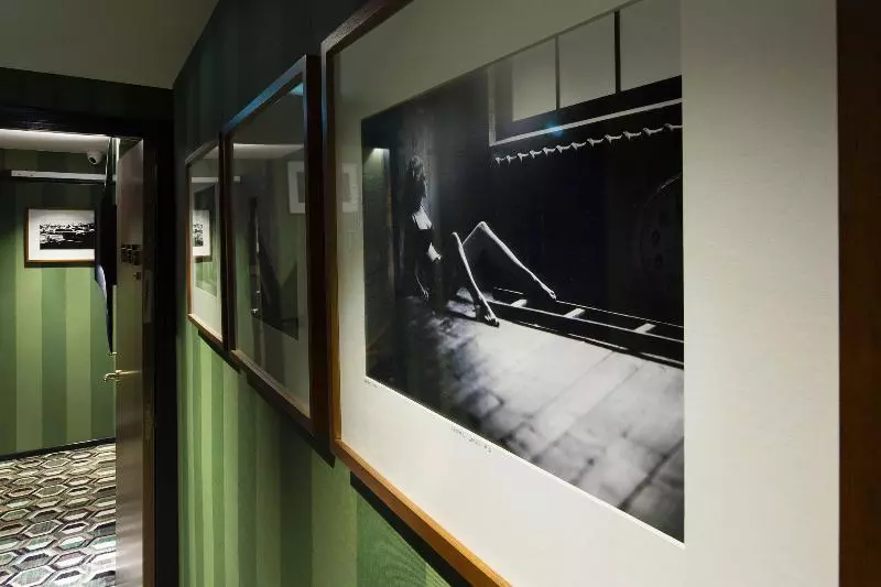 ホテル Eiffel Turenne