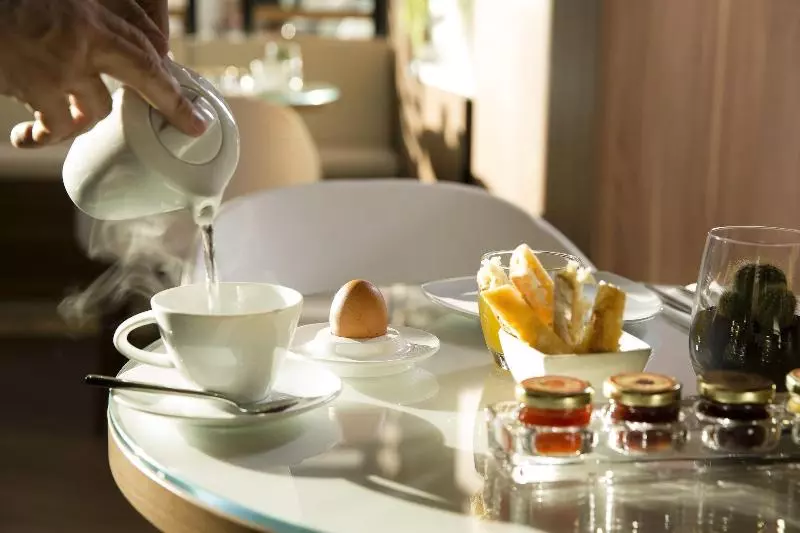 ホテル Eiffel Turenne