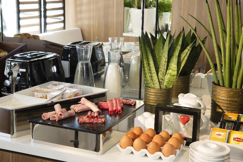 هتل Eiffel Turenne