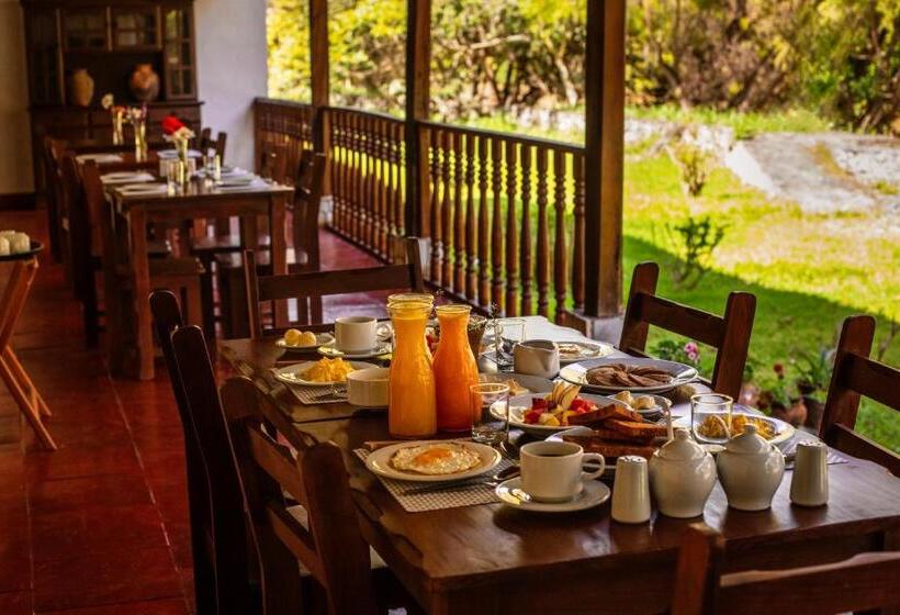 Отель Fundo Achamaqui