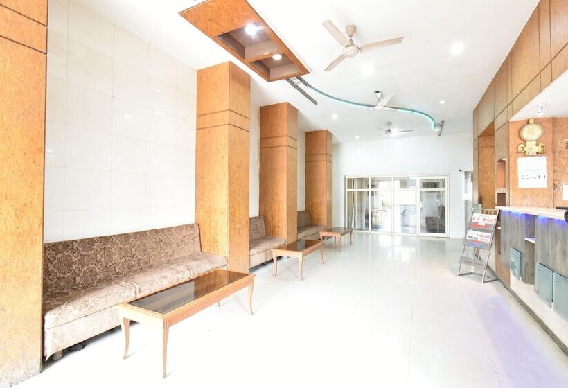 Отель Kohinoor Plaza