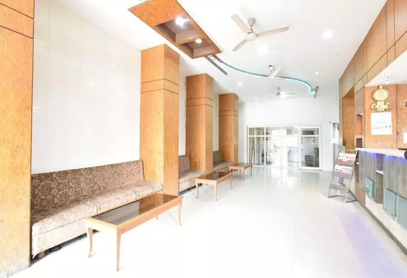 ホテル Kohinoor Plaza