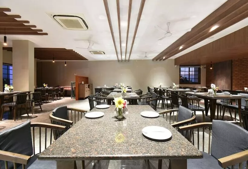 ホテル Kohinoor Plaza