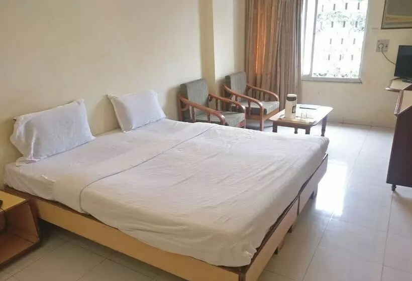 ホテル Kohinoor Plaza