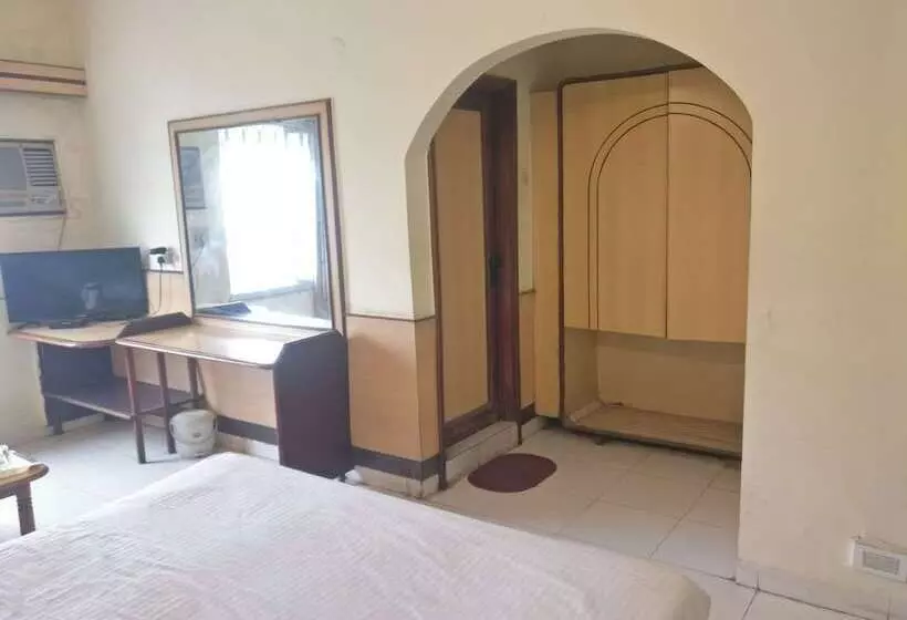 ホテル Kohinoor Plaza