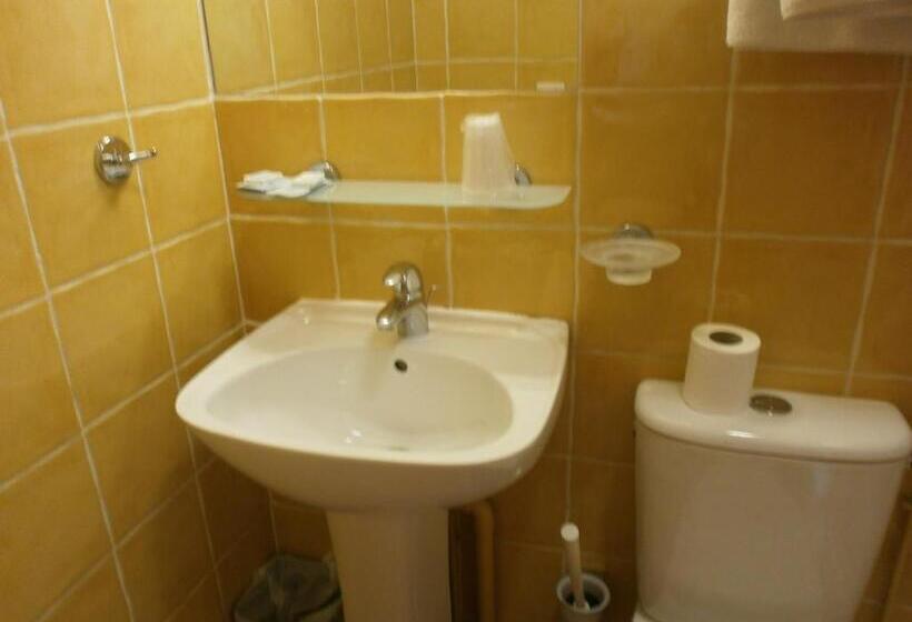 هتل Little Palace