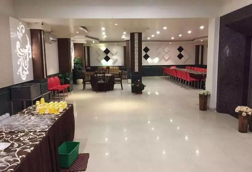 هتل Namaskar Residency