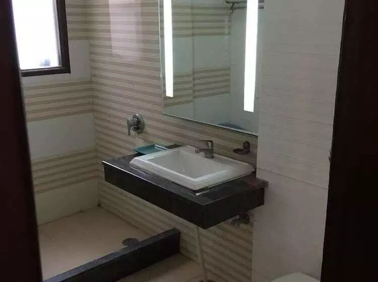 هتل Namaskar Residency