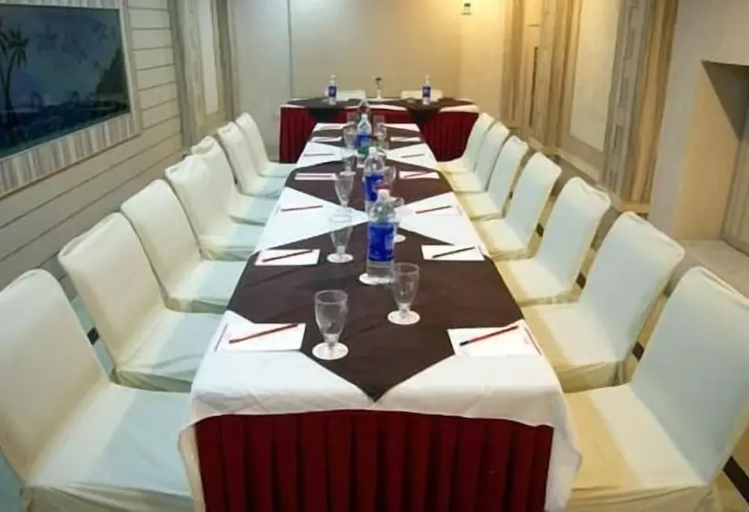 בית מלון כפרי New Temples Town