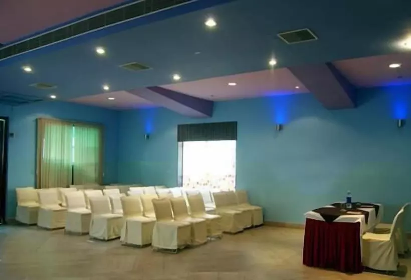 בית מלון כפרי New Temples Town