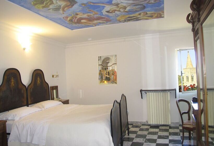 Szálloda Raffaello   Self Check In Free