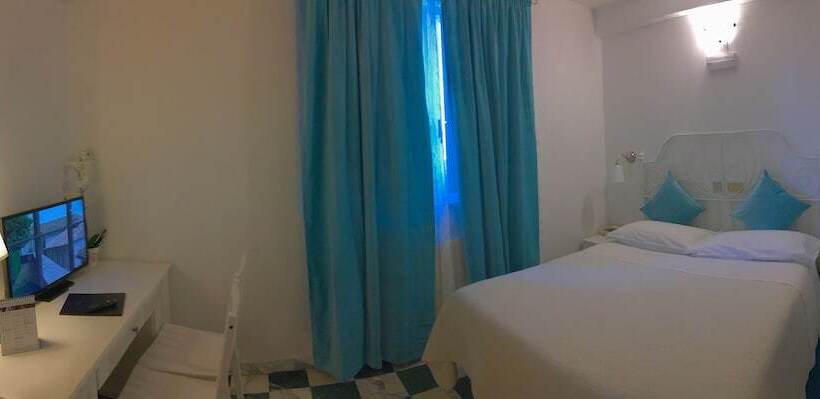 Szálloda Raffaello   Self Check In Free