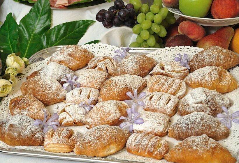 Szálloda Raffaello   Self Check In Free