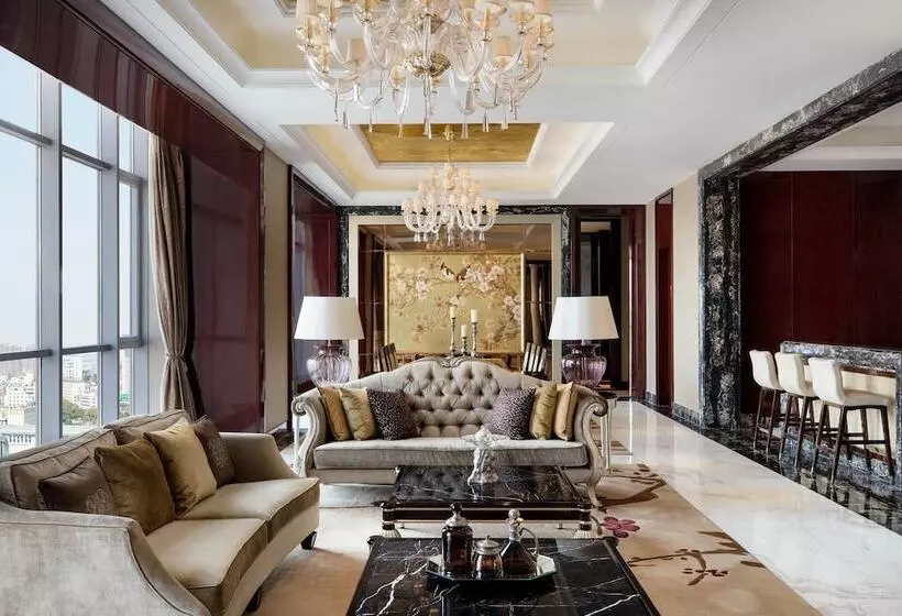 Отель Sheraton Zhenjiang