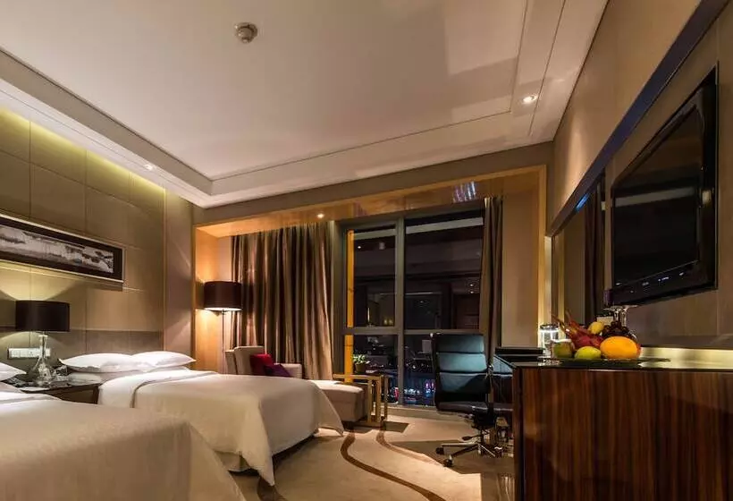 Отель Sheraton Zhenjiang