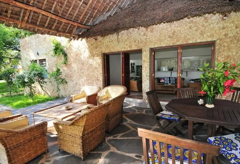 هتل Shimoni Reef Lodge