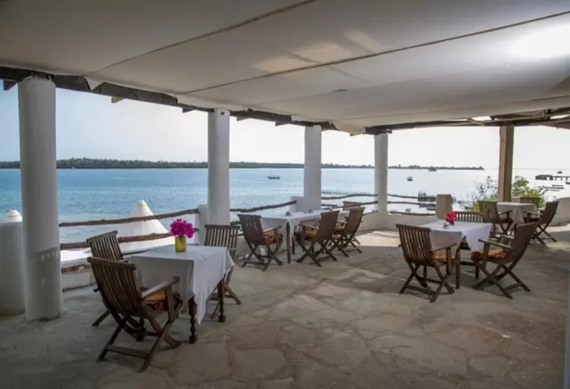 هتل Shimoni Reef Lodge