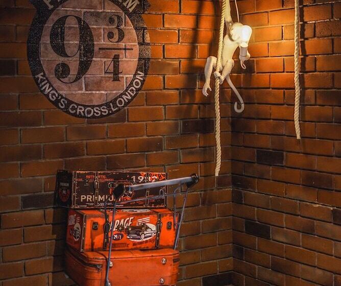 Отель The Altius A Boutiqe