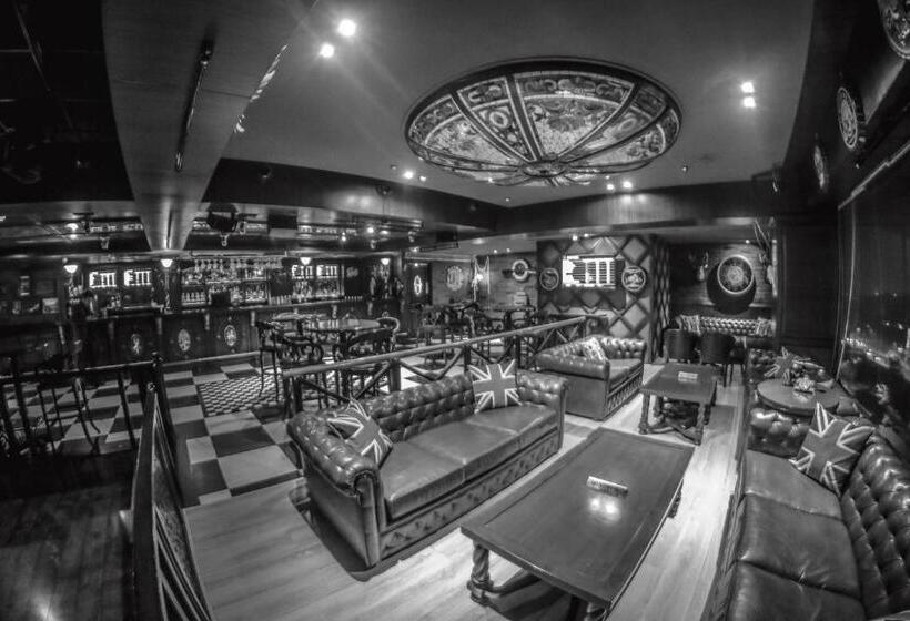 Отель The Altius A Boutiqe