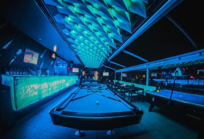 Отель The Altius A Boutiqe