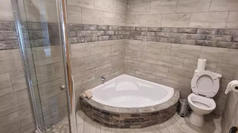 The Highlander Hotel Dullstroom