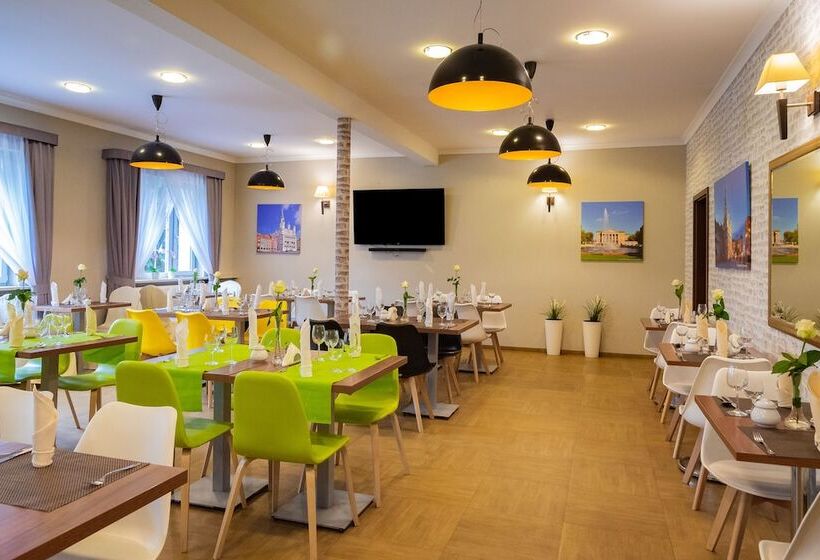 فندق Topaz Poznań Centrum