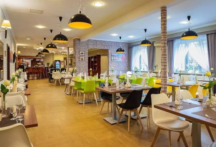 فندق Topaz Poznań Centrum