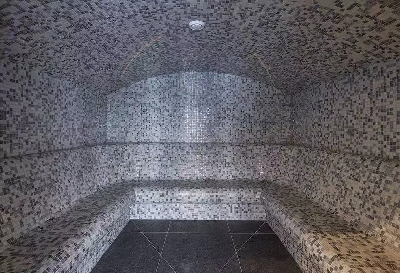 Van Der Valk Hotel Breda