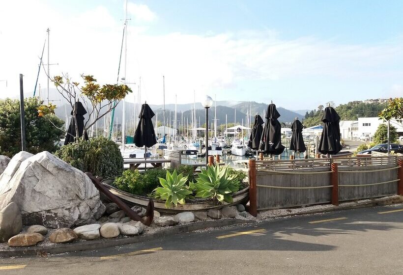 モーテル Harbourside Lodge