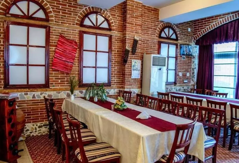 هتل Nar Gevgelija