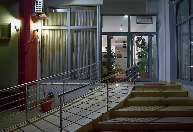 هتل Nar Gevgelija