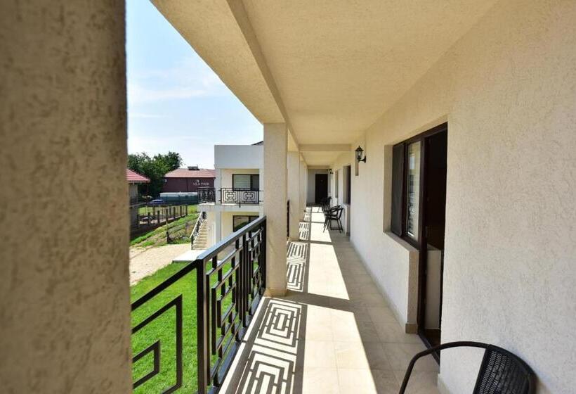 پانسیون Casa Ryn