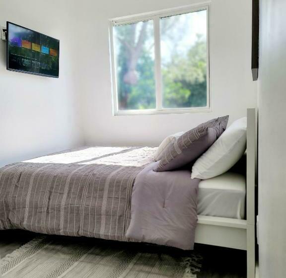 ペンション Miami Vacation Guest House