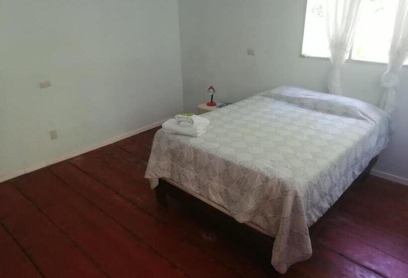 مبيت وإفطار Donde Familia Manito