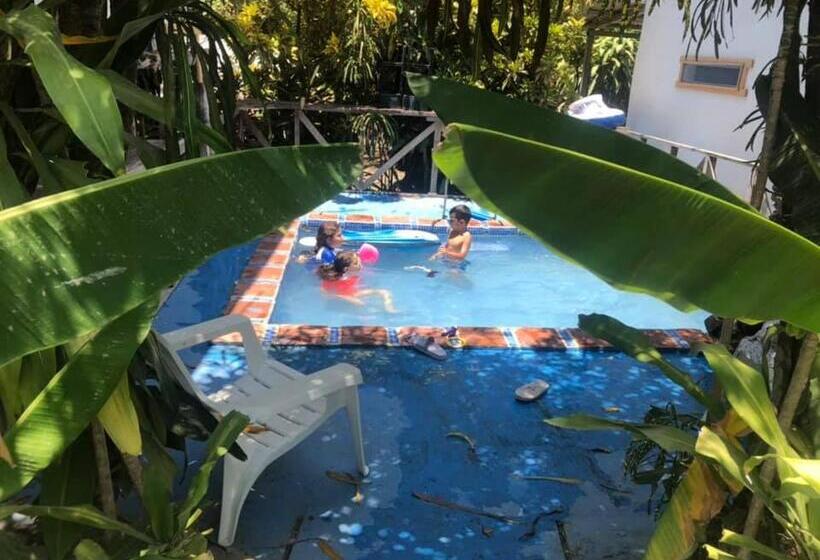 مبيت وإفطار Donde Familia Manito