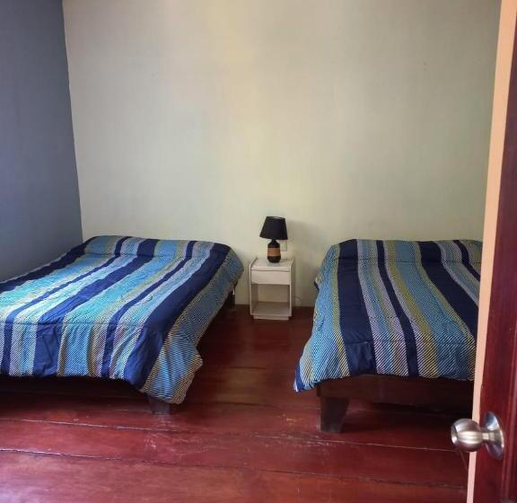 مبيت وإفطار Donde Familia Manito