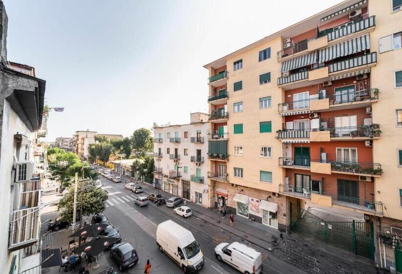 تختخواب و صبحانه Corso 138 By Domusextra