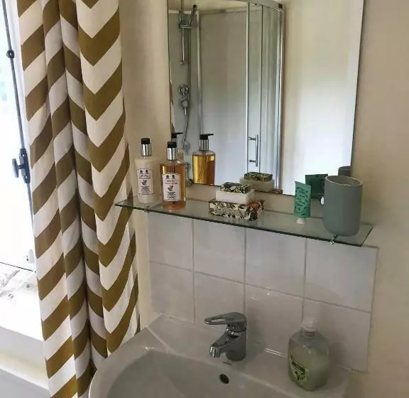 ベッドアンドブレックファースト Mis Harand