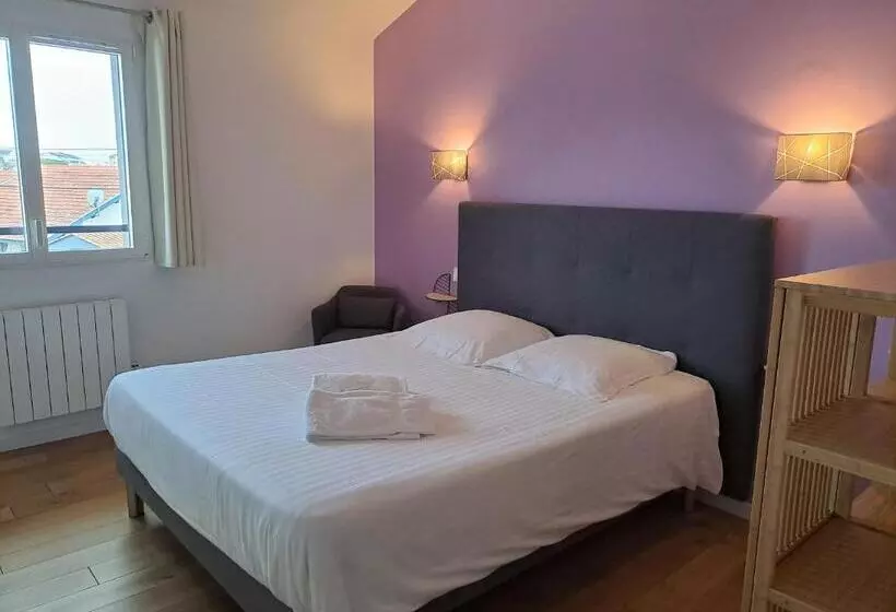 Hotelli Hôtel L Auberge Canaulaise