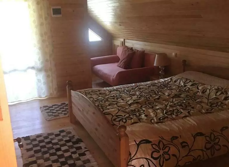پانسیون Casa Cris